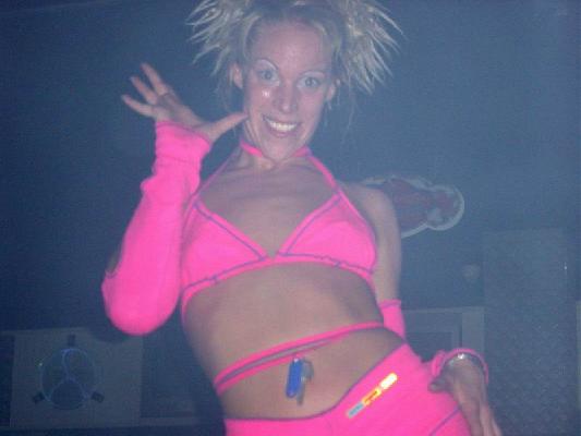 gogo girls boys dance_0000037.jpg